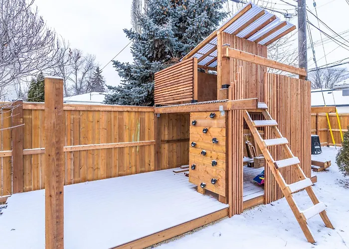Central Edmonton Family Friendly Home